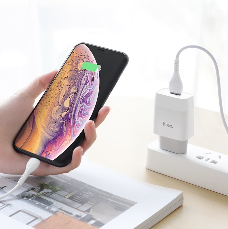 Kit chargeur secteur et câble Lightning 2.1A Hoco C72A blanc